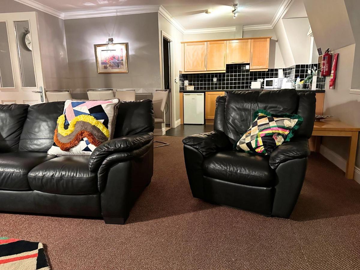 Spacious 2 Bedroom Apartment In Килларни Экстерьер фото